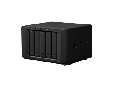 Сетевой накопитель Synology DS1517+(4Gb) - Снят с производства Сетевой накопитель Synology DS1517+(4Gb) - Снят с производства